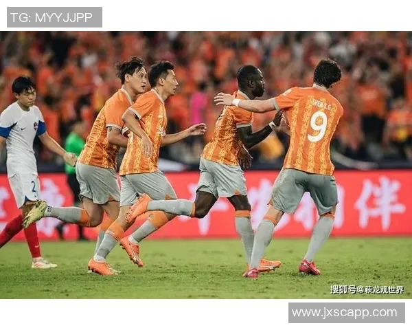 深圳篮球队心理素质揭秘：如何在赛场上展现超强韧性与团队精神