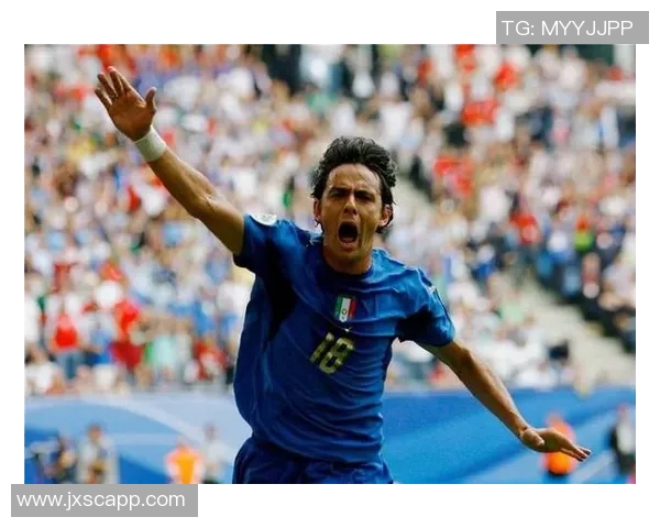 6号足球明星中锋的辉煌历程与战术解析，如何成为球队的进攻核心